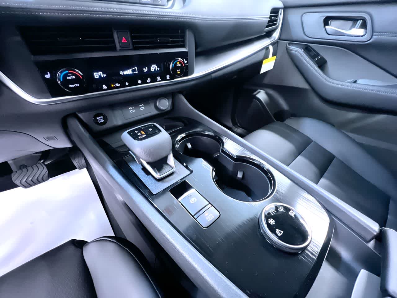 2027 Nissan Rogue Base