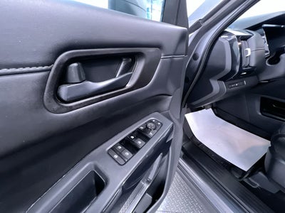 2023 Nissan Pathfinder SV