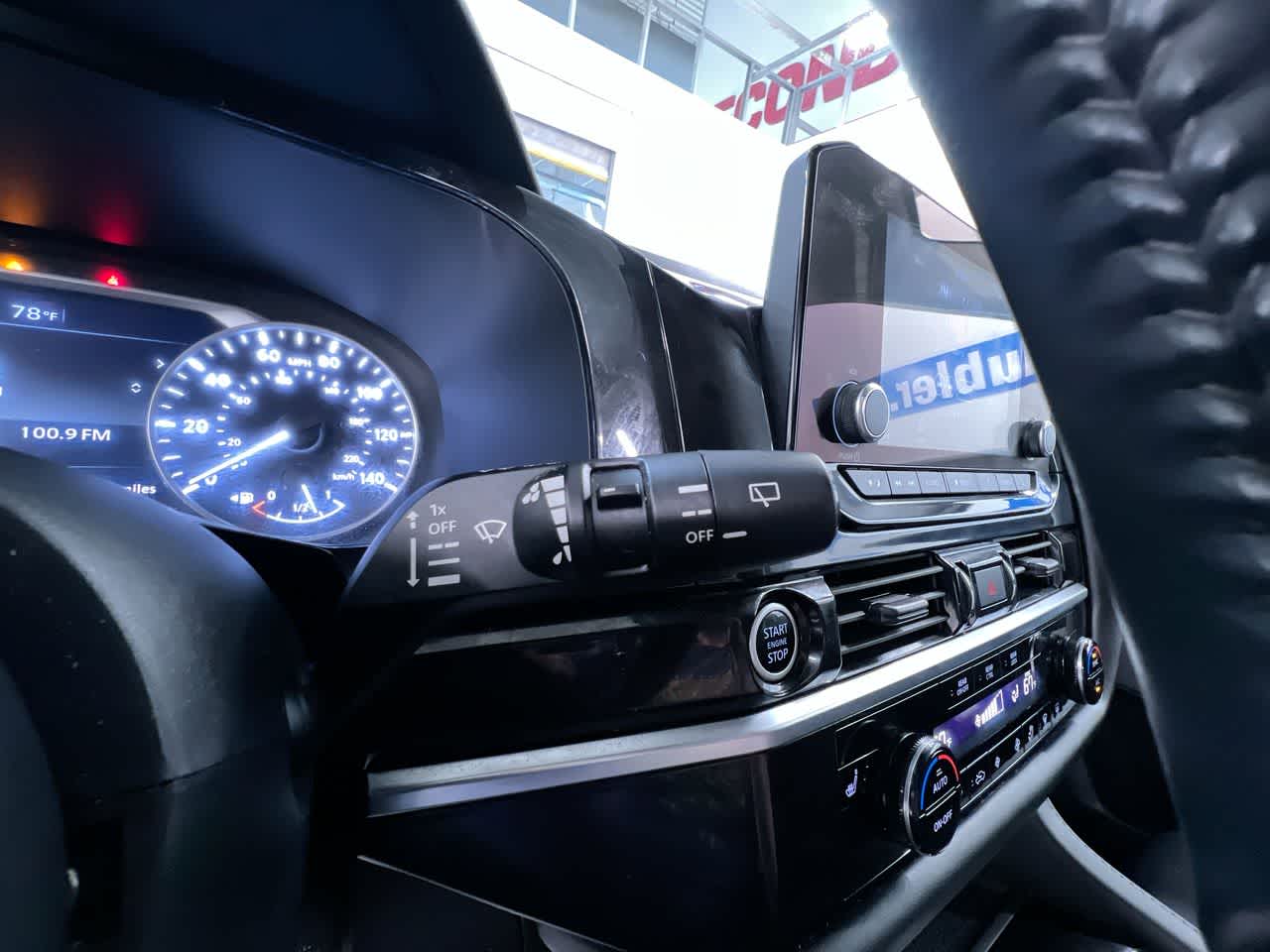 2023 Nissan Pathfinder SV