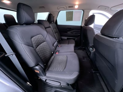 2023 Nissan Pathfinder SV