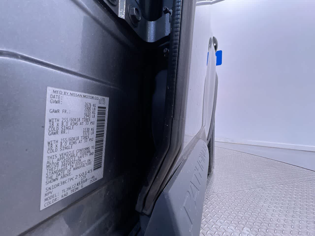 2023 Nissan Pathfinder SV
