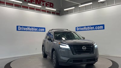 2023 Nissan Pathfinder SV