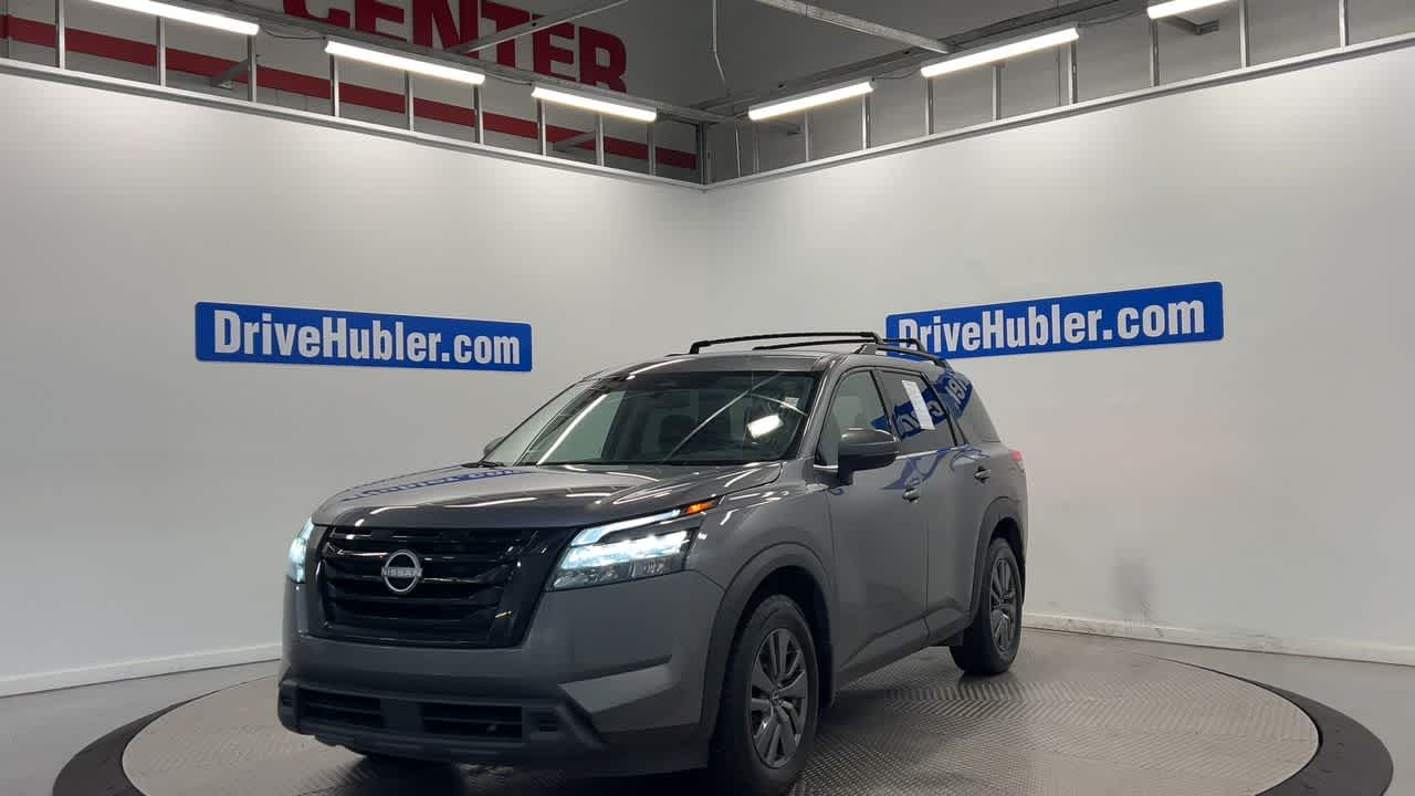2023 Nissan Pathfinder SV