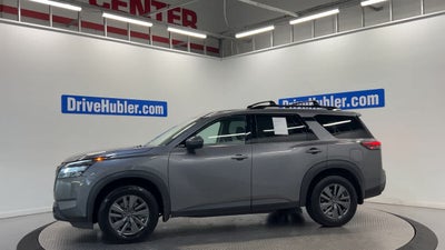 2023 Nissan Pathfinder SV