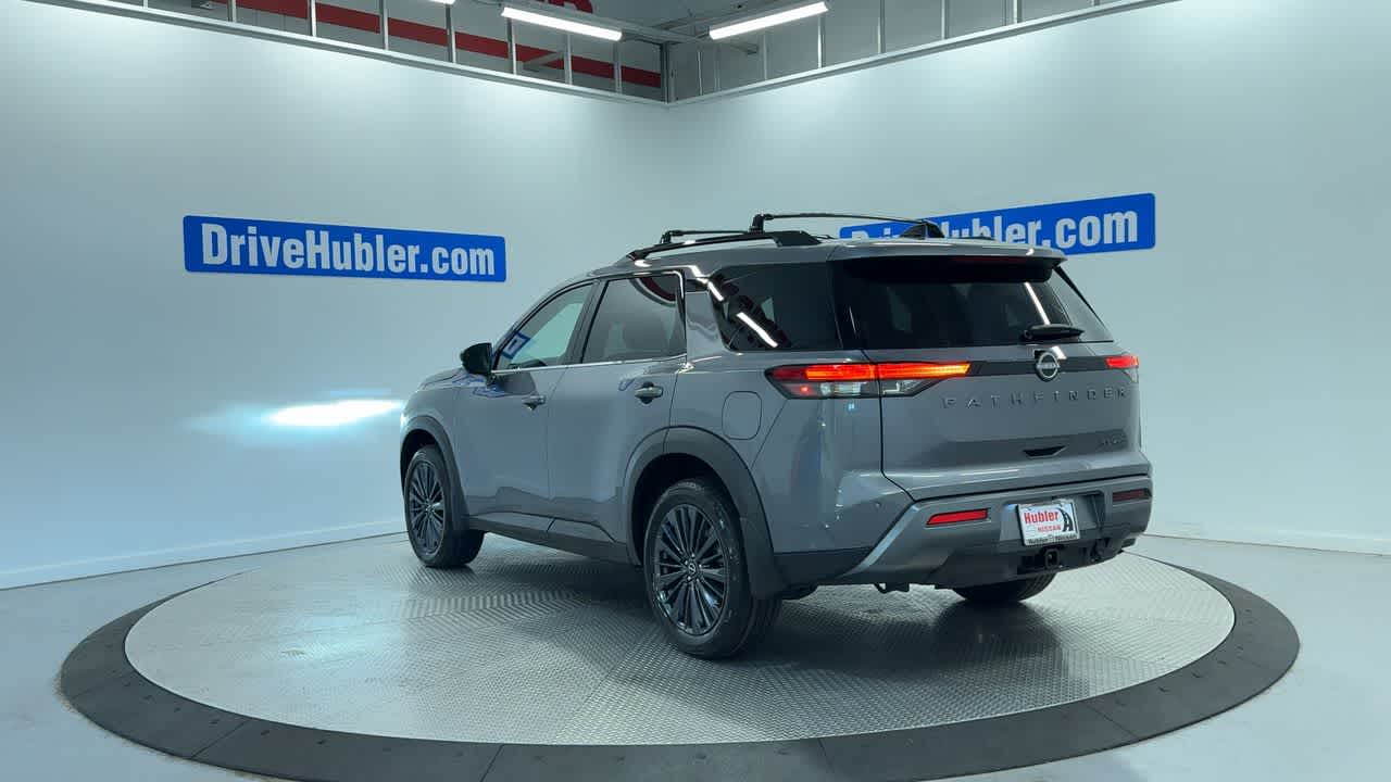2026 Nissan Pathfinder SL