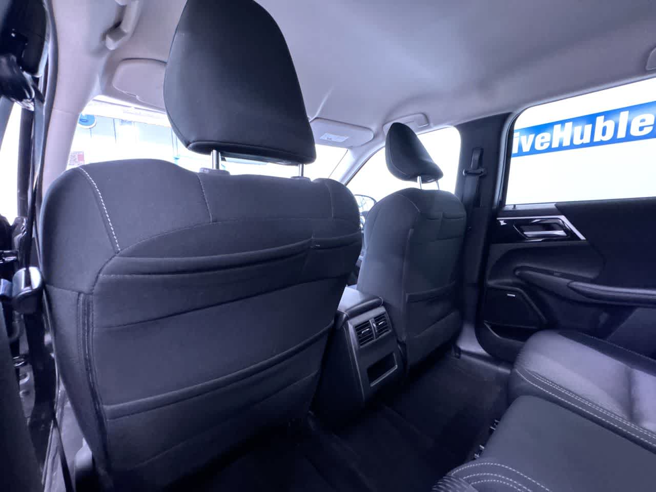 2025 Mitsubishi Outlander ES