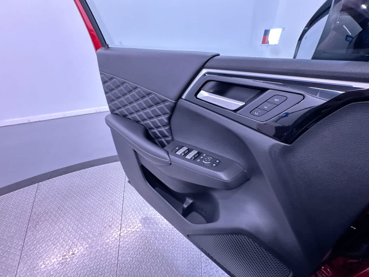 2026 Nissan Rogue Plug-In Hybrid Platinum