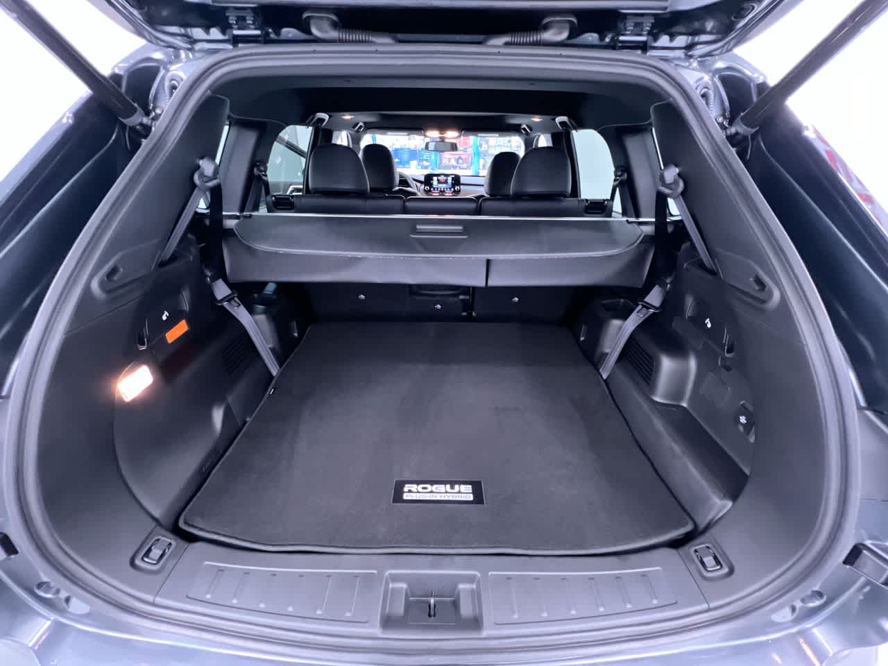 2026 Nissan Rogue Plug-In Hybrid Platinum