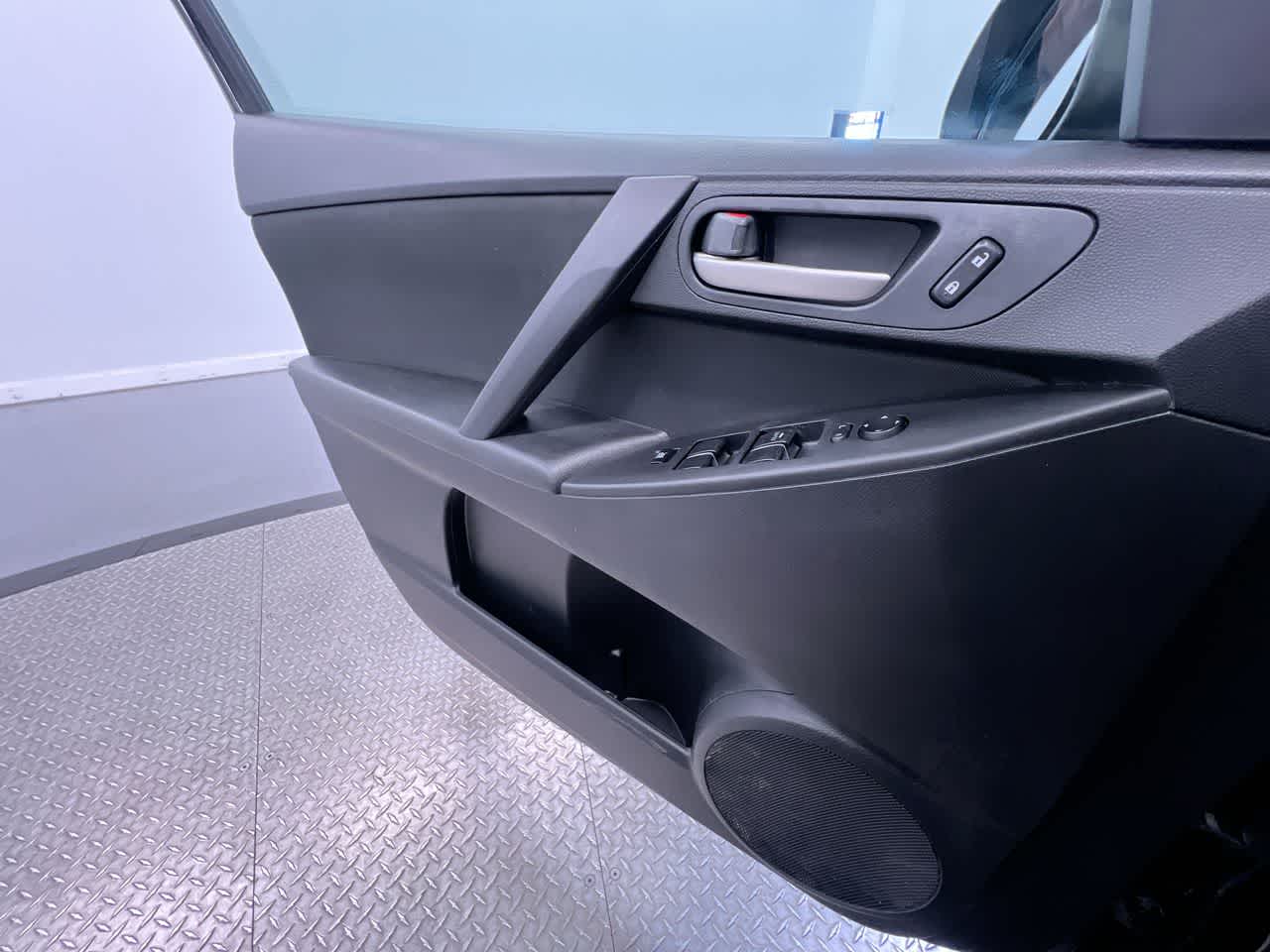 2012 Mazda Mazda3 i Sport