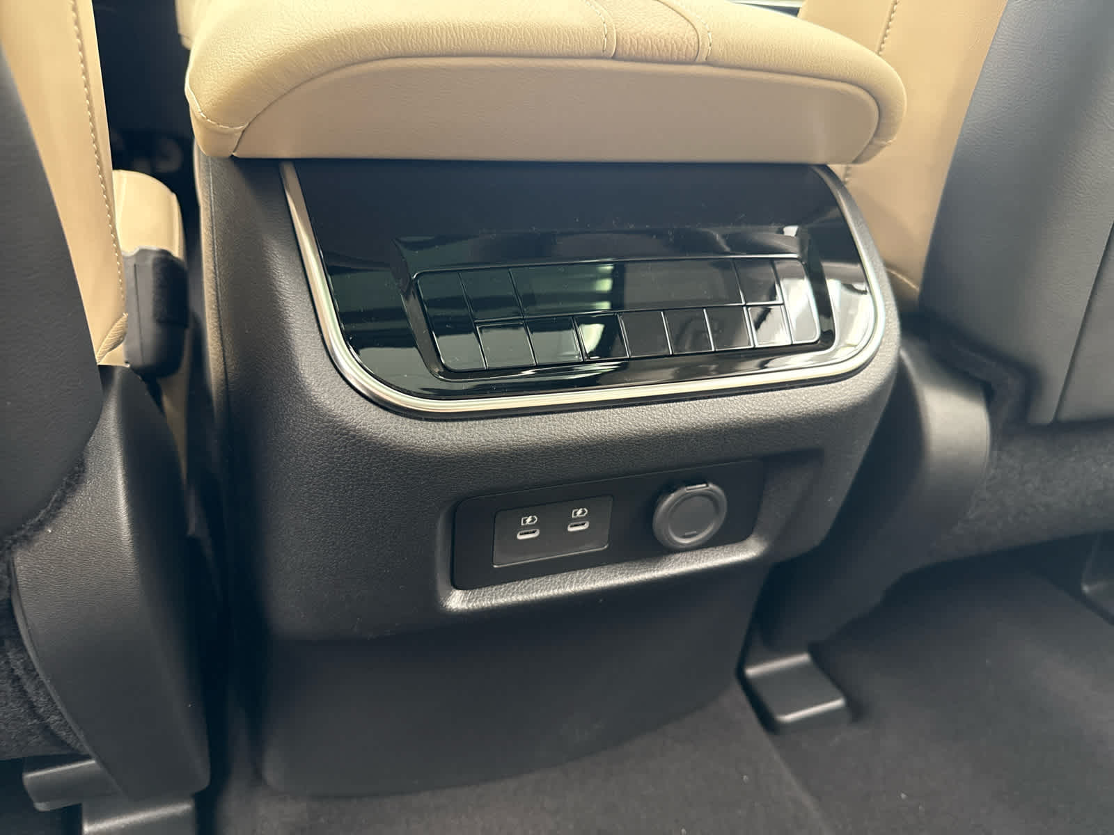 2025 Nissan Armada Platinum Reserve