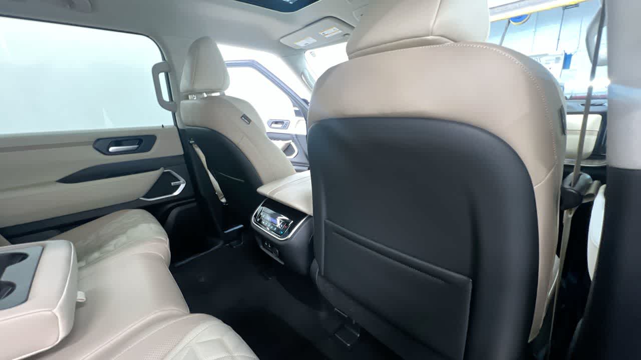 2025 Nissan Armada Platinum Reserve