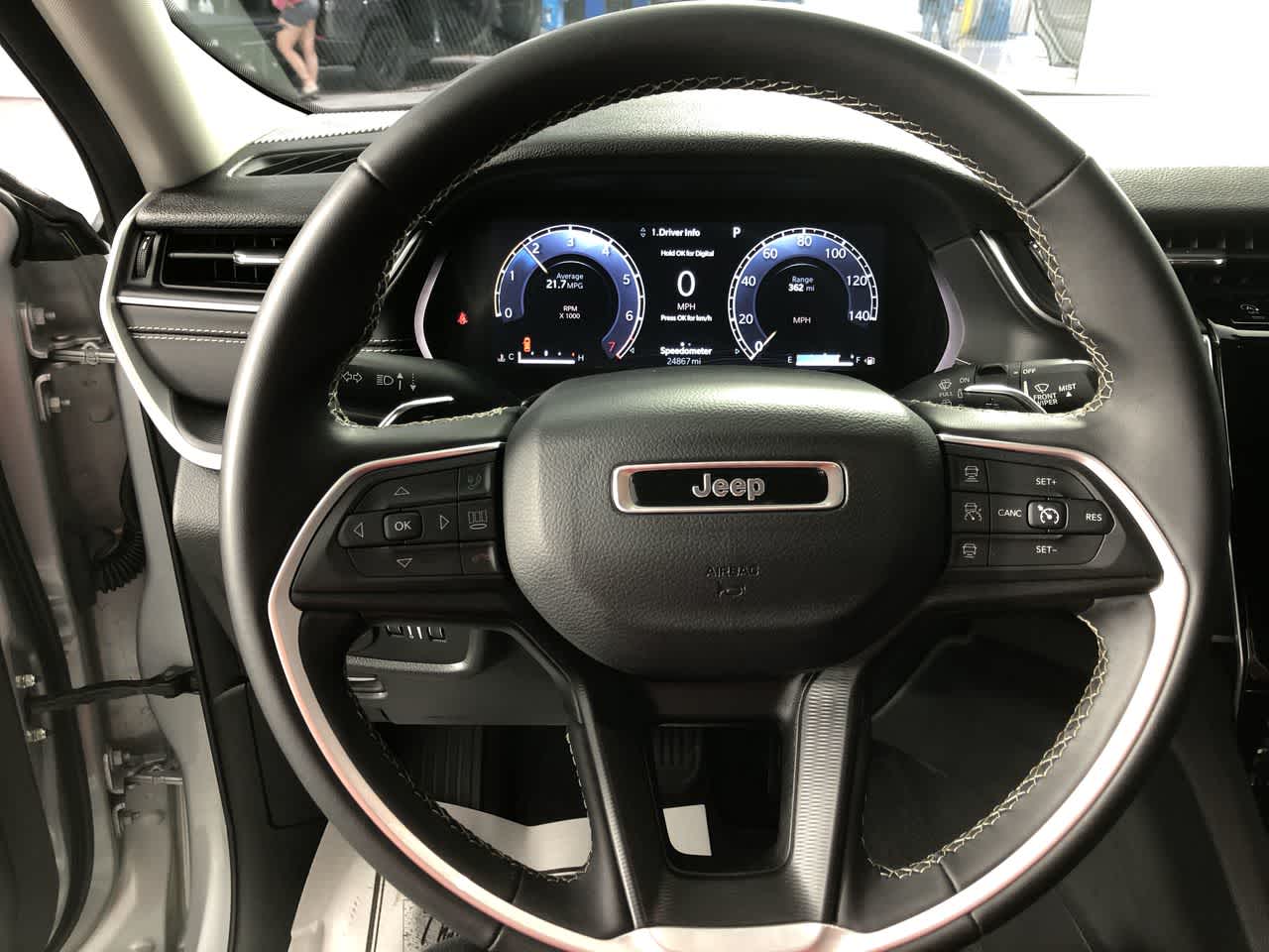 2024 Jeep Grand Cherokee L Laredo