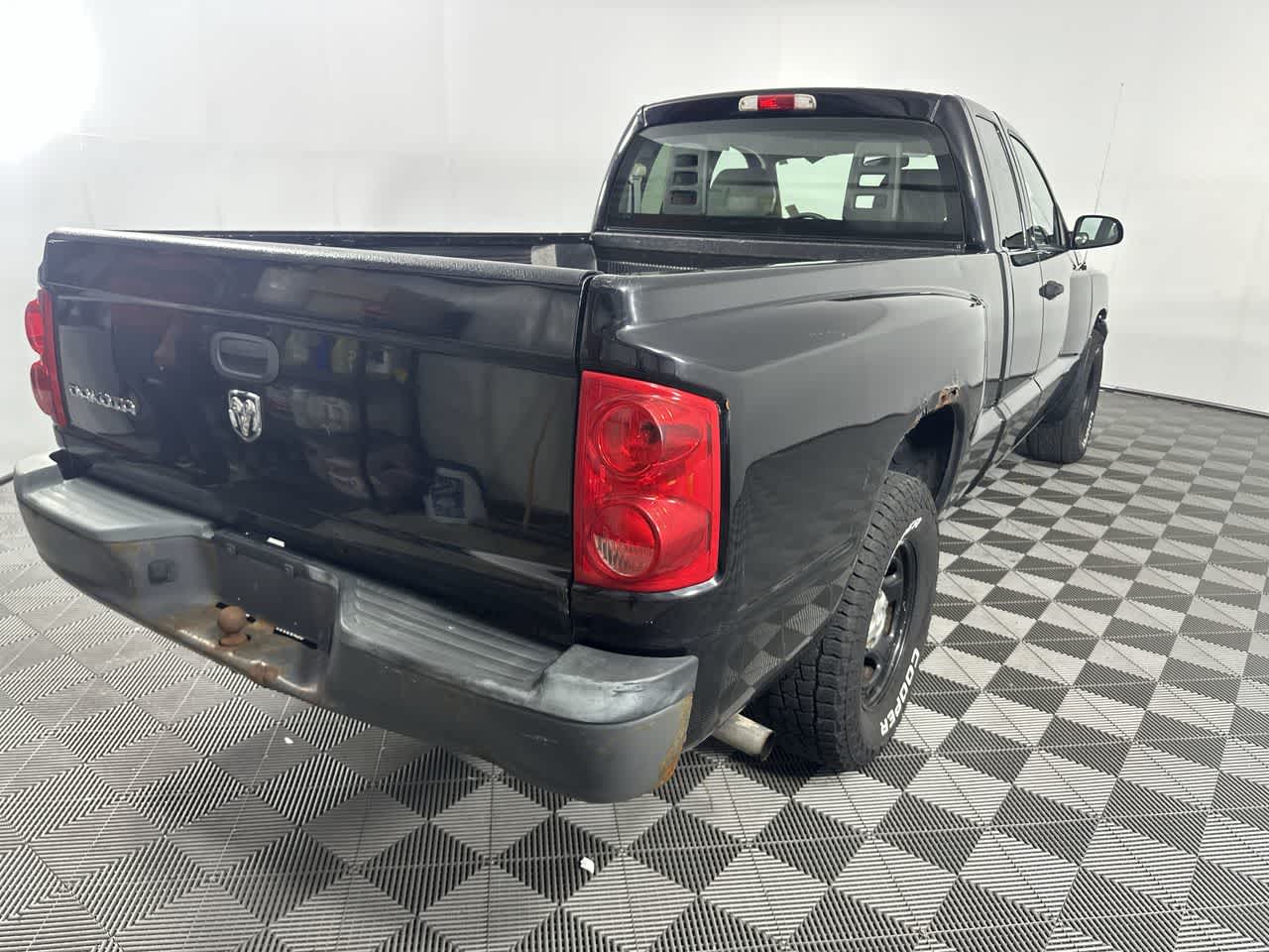 2005 Dodge Dakota ST