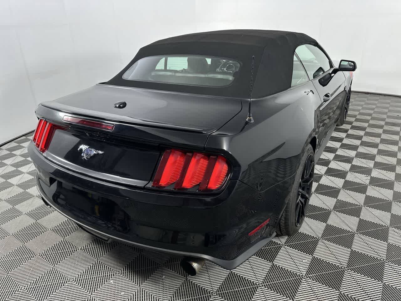 2015 Ford Mustang EcoBoost Premium