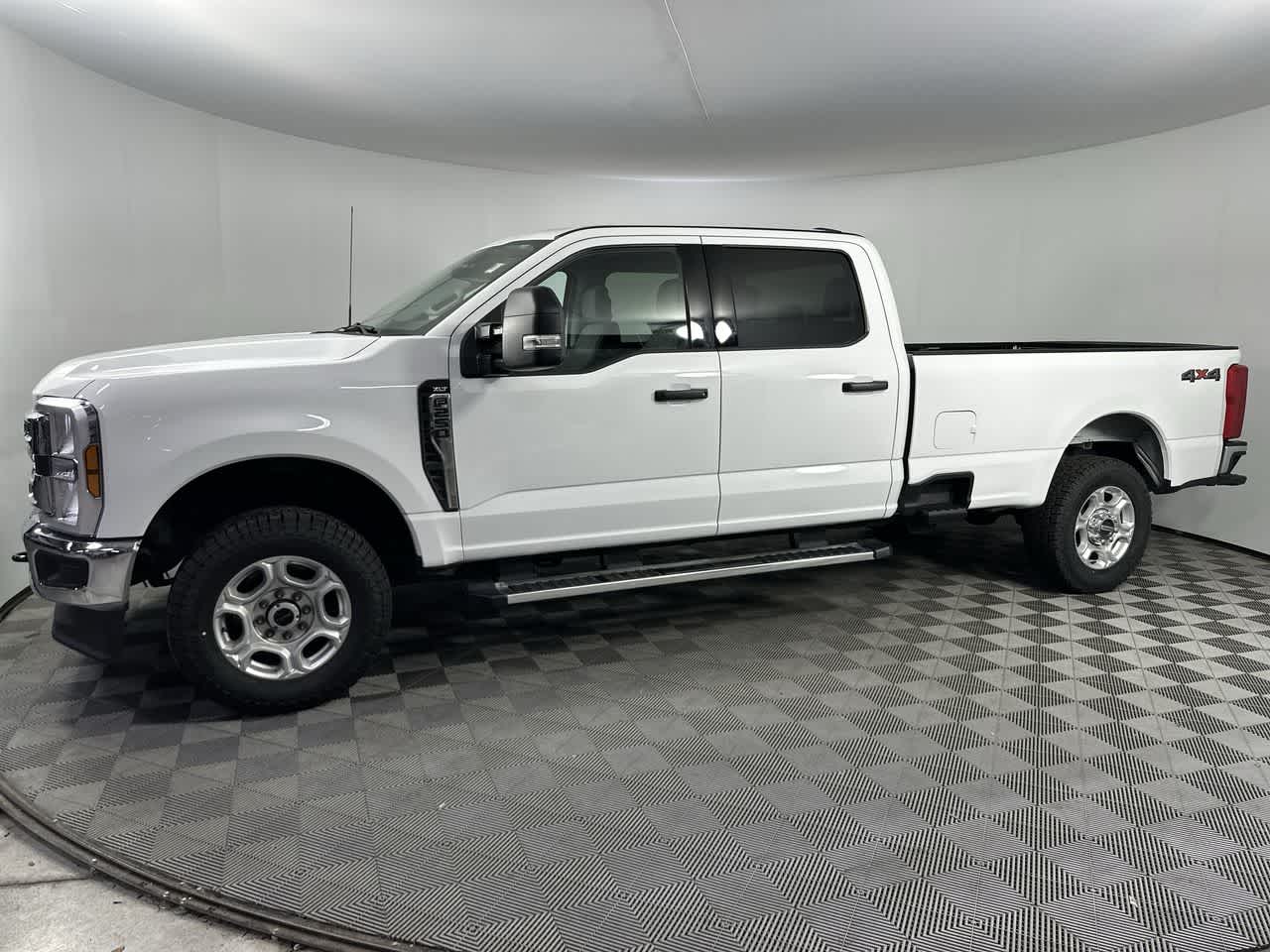2025 Ford Super Duty F-250 Pickup XLT