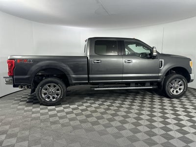 2017 Ford Super Duty F-250 Pickup Lariat