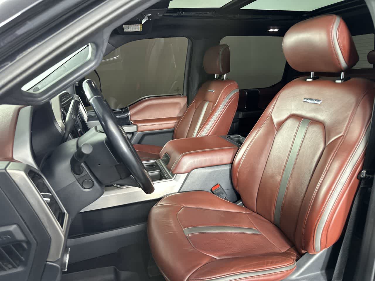 2022 Ford Super Duty F-350 DRW Platinum