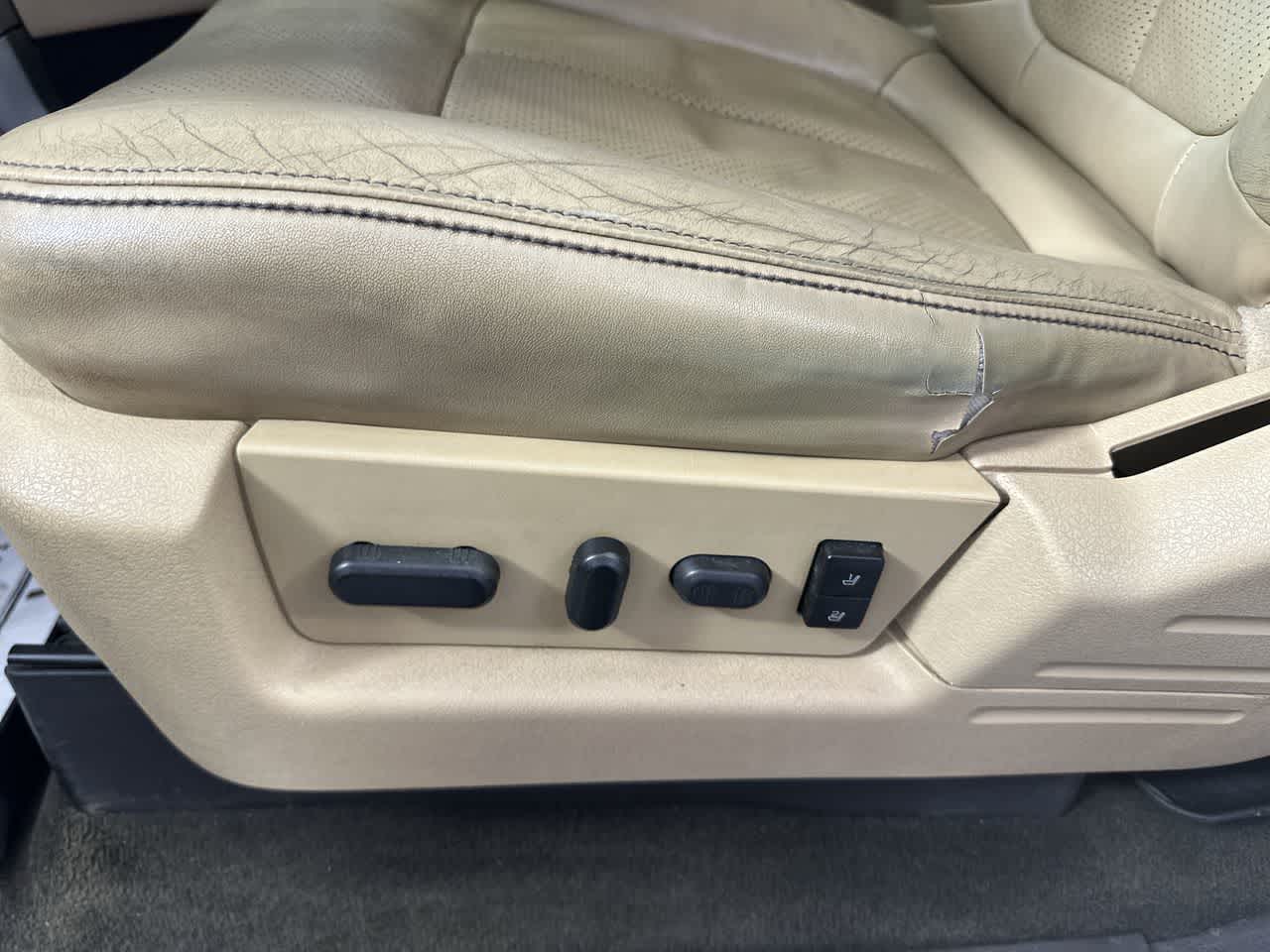 2011 Ford F-150 Lariat