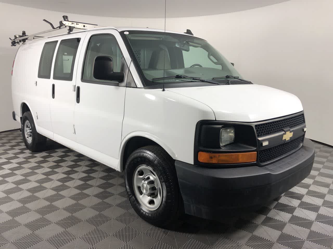 2017 Chevrolet Express Cargo Van RWD 2500 135"