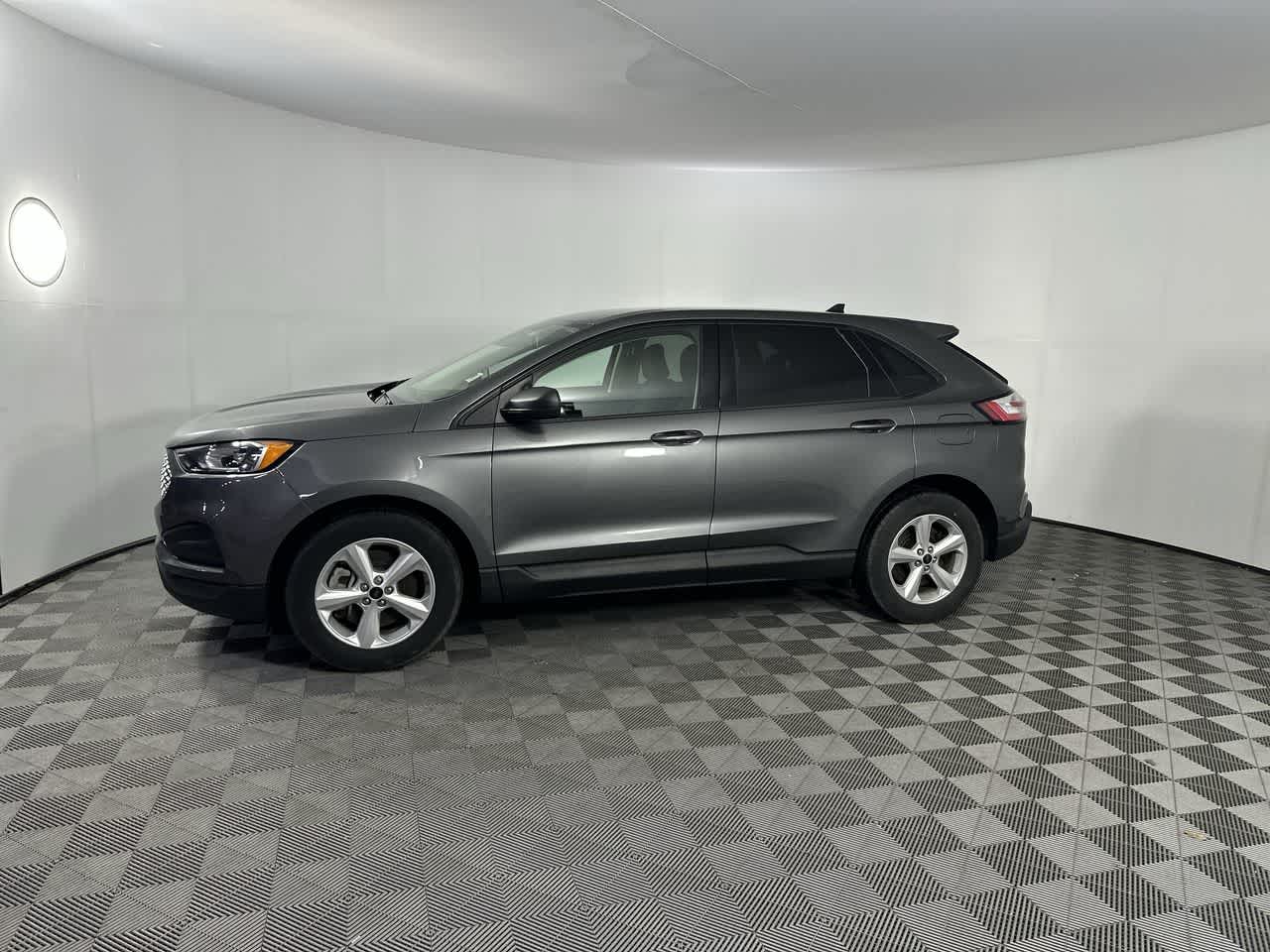 2023 Ford Edge SE