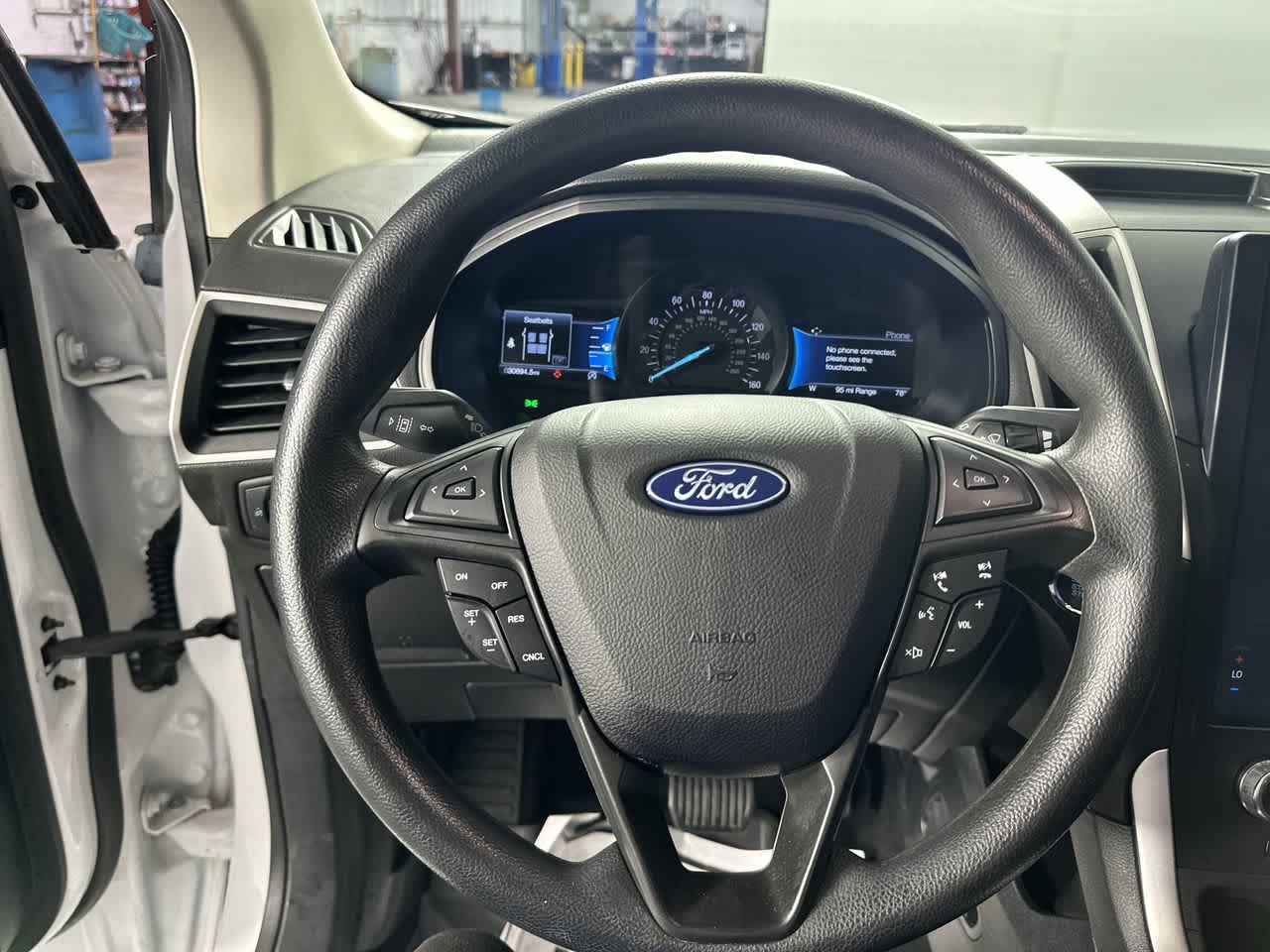 2022 Ford Edge SE