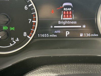 2024 Nissan Pathfinder SV